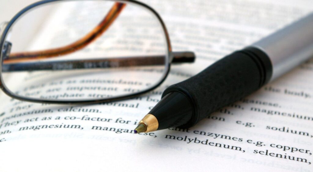 أساسيات الكتابة في البحث العلمي